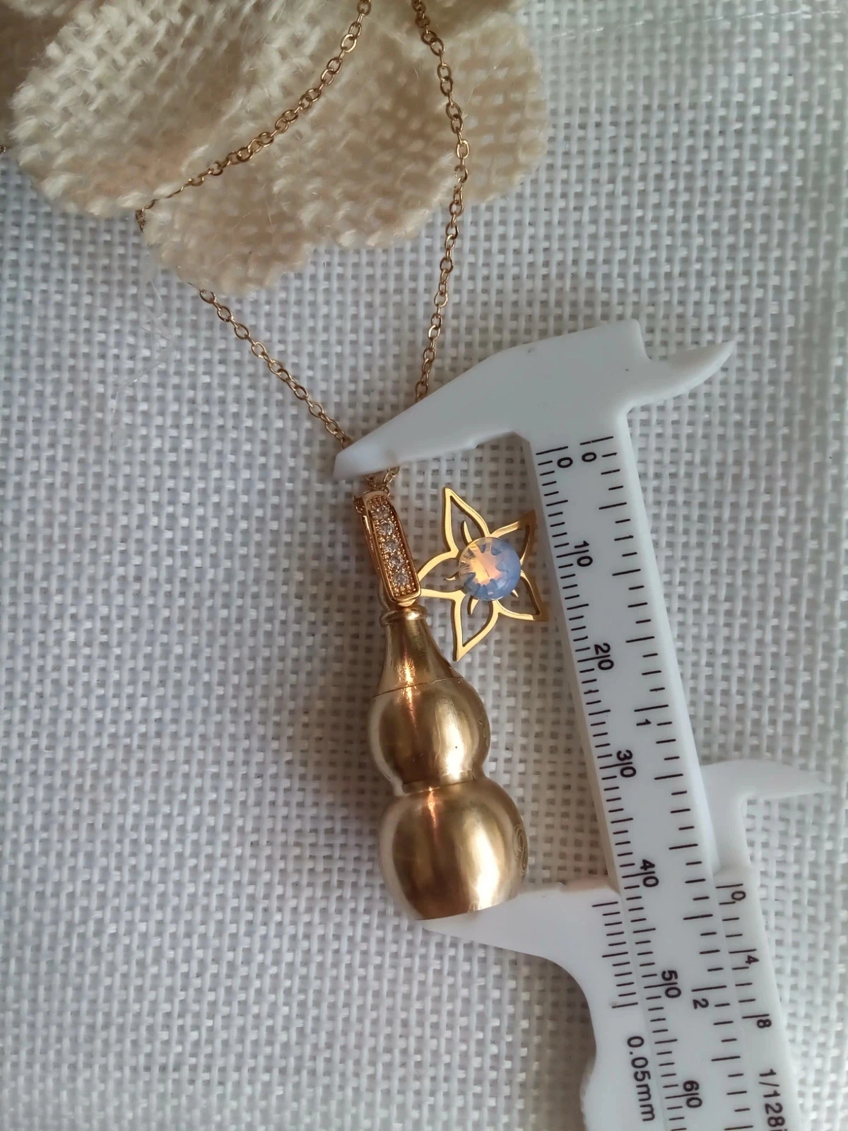 Collier urne avec fleur et pierre d'Opaline – photo 5